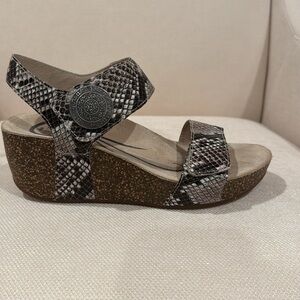 Abeo brown, taupe and white Snake Pattern Velcro Wedge Sandals, size 7